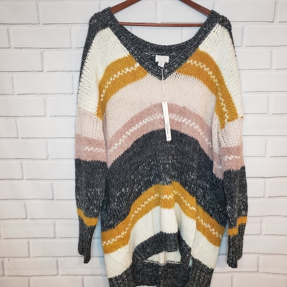 Caslon Mixed Stripe V-neck Pullover
2X - Picture 3 of 11